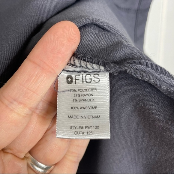 Figs Casma V Neck Pocket Front Scrub Top 091 - Picture 8 of 10